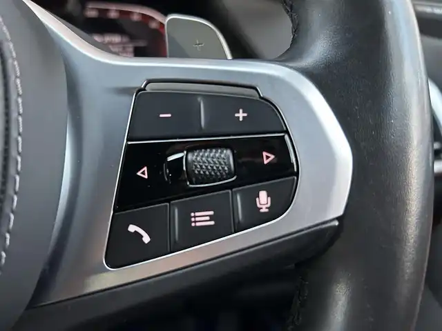 ＢＭＷ Ｘ７ xDrive40d Mスポーツ 福岡県 2021(令3)年 2.8万km ミネラルホワイト パノラマスライディングルーフ/リアエンターテイメンメントシステム/ウェルネスパッケージ/アルカンターラルーフライニング　/harman/kardon/茶革シート/前席エアシート/全席シートヒーター/ヘッドアップディスプレイ/純正ナビ/Applecarplay/androidauto/全方位カメラ/フルセグTV/Bluetooth/LEDヘッドライト/パワーバックドア/ワイヤレス充電/ミラー一体型ETC