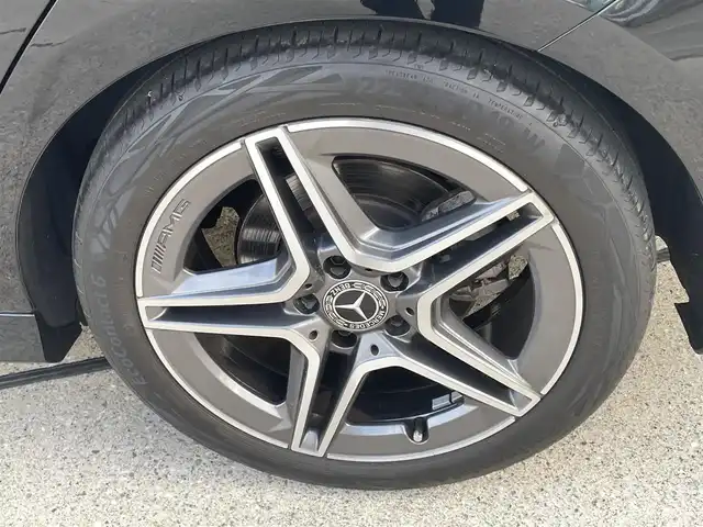 メルセデス・ベンツ ＣＬＡ２００ｄ Sブレーク AMGライン 東京都 2020(令2)年 1.9万km 黒 AMGライン/アダプティブクルーズコントロール/シートヒーター/アンビエントライト/パーキングアシスト/ステアリングスイッチ/横滑り防止装置/インテリジェントライトシステム/ETC/純正ドライブレコーダー/18インチアルミホイール