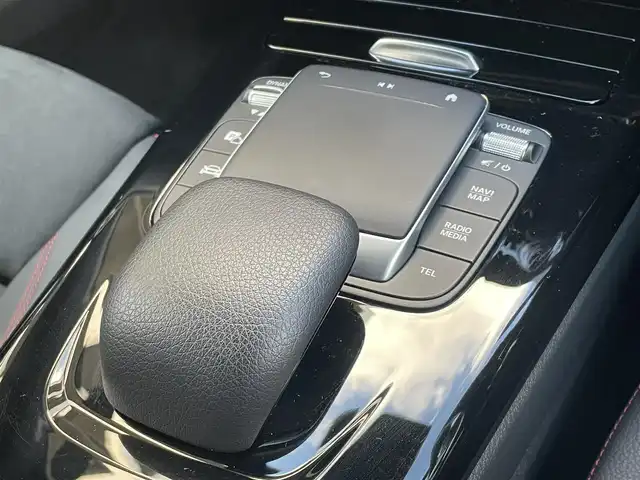 メルセデス・ベンツ ＣＬＡ２００ｄ Sブレーク AMGライン 東京都 2020(令2)年 1.9万km 黒 AMGライン/アダプティブクルーズコントロール/シートヒーター/アンビエントライト/パーキングアシスト/ステアリングスイッチ/横滑り防止装置/インテリジェントライトシステム/ETC/純正ドライブレコーダー/18インチアルミホイール