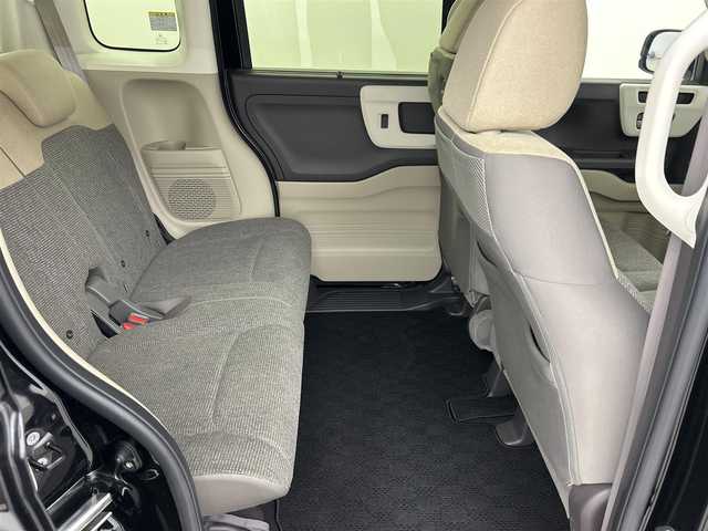 ホンダ Ｎ ＢＯＸ G L ホンダセンシング 福岡県 2018(平30)年 3.7万km クリスタルブラックパール 純正９型ナビ（フルセグＴＶ）　/バックカメラ　/ビルトインＥＴＣ　/アダプティブクルーズコントロール　/コーナーセンサー　/ホンダセンシング　/衝突被害軽減　/レーンキープ　/片側電動スライドドア　/ＥＣＯＮ　/ＬＥＤ