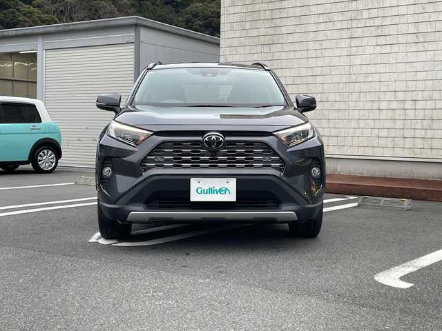 トヨタ ＲＡＶ４ G 愛媛県 2020(令2)年 2.3万km グレーメタリック ワンオーナー /純正ディスプレイオーディオ/　・Bluetooth/AM/FM/USB/全方位カメラ/バックカメラ/トヨタセーフティセンス/プリクラッシュセーフティ/レーンディパーチャーアラート/レーダークルーズコントロール/前後ドライブレコーダー/レザーシート/D席パワーシート/D/N席シートヒーター/ステアリングヒーター/リヤパワーゲート/ETC/スペアキー/取扱説明書/保証書