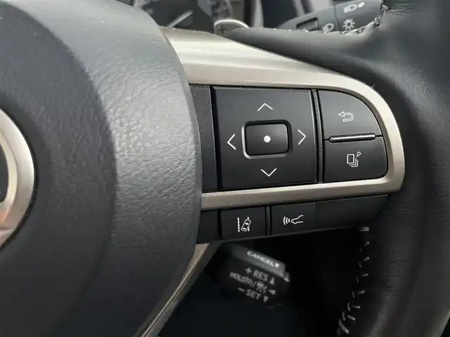 レクサス ＲＸ 450hL 東京都 2020(令2)年 1.8万km ソニッククォーツ 衝突被害軽減ブレーキ/レーンキープアシスト/サンルーフ/純正メモリナビ/バックカメラ/レーダークルーズコントロール/LEDヘッドライト/オートマチックハイビーム/シートヒーター/エアシート/パワーシート/ハンドルヒーター/コーナーセンサー/ドライブレコーダー/スマートキー/ETC2.0