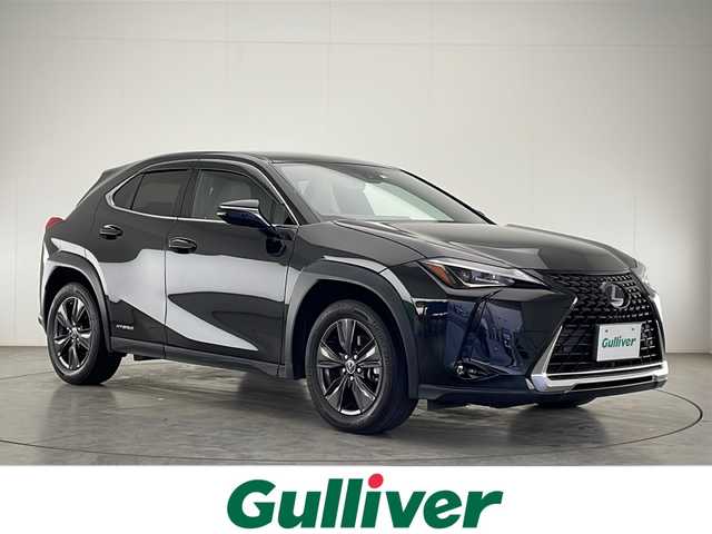 レクサス ＵＸ 250h バージョンC 宮崎県 2020(令2)年 6.5万km グラファイトブラックガラスフレーク 禁煙車/レクサスセーフティシステム/純正12.3型ナビTV　/（CD/DVD/Blu-ray/Bluetooth/フルセグTV)/純正バックカメラ/純正ビルトイン2.0ETC/純正ドライブレコーダー/純正LEDオートライト/純正LEDフォグ/純正17インチアルミ/純正フロアマット/プリクラッシュセーフティ/アダプティブクルーズコントロール/レーンディパーチャーアラート/オートマチックハイビーム/ブラインドスポットモニター/パーキングサポートブレーキ/クリアランスソナー/白本革シート/前席パワーシート/シートヒーター/パワーチルトステアリング/ステアリングヒーター/スマートキー/プッシュエンジンスタート/スペアキー2本/新車時保証書/取扱い説明書