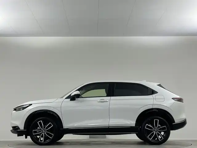 ホンダ ヴェゼル ハイブリッド e:HEV Z 埼玉県 2025(令7)年 0.1万km未満 プラチナホワイトパール 登録済未使用車　純正9インチナビ　フルセグ　バックカメラ　ETC2.0　レーダークルーズ　ホンダセンシング　シートヒーター　ステアリングヒーター　BSM　LEDオートライト　パドルシフト　クリアランスソナー　スペアキー　
