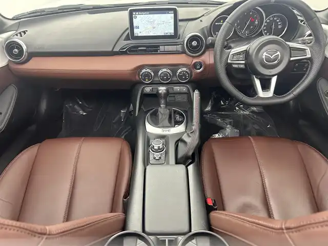マツダ ロードスター ＲＦ VS 埼玉県 2018(平30)年 3.2万km クリスタルホワイトパールマイカ 純正ナビ　フルセグ　ＢＴ　ＥＴＣ　バックカメラ　本革シート　シートヒーター　ＡＤＶＡＮ１７インチＡＷ　ＯＤＵＬＡマフラー　ＶＡＬＡＮＴＩテールレンズ　ＡＵＴＯＥＸＥステアリング　リアディフューザー