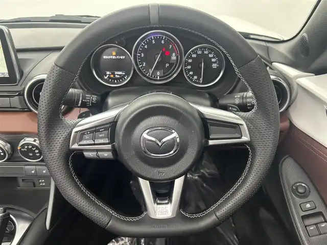 マツダ ロードスター ＲＦ VS 埼玉県 2018(平30)年 3.2万km クリスタルホワイトパールマイカ 純正ナビ　フルセグ　ＢＴ　ＥＴＣ　バックカメラ　本革シート　シートヒーター　ＡＤＶＡＮ１７インチＡＷ　ＯＤＵＬＡマフラー　ＶＡＬＡＮＴＩテールレンズ　ＡＵＴＯＥＸＥステアリング　リアディフューザー