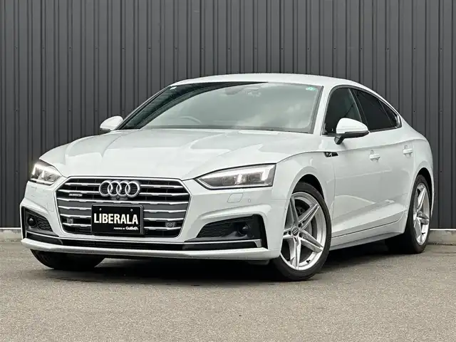 アウディ Ａ５ SB2．0TFSI Q スポーツ 福島県 2017(平29)年 3.5万km グレイシアホワイトメタリック Sラインパッケージ/ACC/レーンキープ/ブラインドスポット /マトリクスLEDヘッドライト/バーチャルコックピット/黒ハーフレザーシート/パワーシート/シートヒーター/純正ナビ/AppleCarPlay/360°カメラ/フルセグTV/電動リアゲート/オートホールド /コーナーセンサー /レインセンサー /ドライブセレクト /パドルシフト/純正18インチAW/取扱説明書/保証書/スペアキー