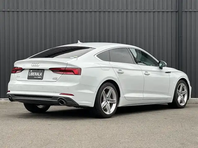 アウディ Ａ５ SB2．0TFSI Q スポーツ 福島県 2017(平29)年 3.5万km グレイシアホワイトメタリック Sラインパッケージ/ACC/レーンキープ/ブラインドスポット /マトリクスLEDヘッドライト/バーチャルコックピット/黒ハーフレザーシート/パワーシート/シートヒーター/純正ナビ/AppleCarPlay/360°カメラ/フルセグTV/電動リアゲート/オートホールド /コーナーセンサー /レインセンサー /ドライブセレクト /パドルシフト/純正18インチAW/取扱説明書/保証書/スペアキー