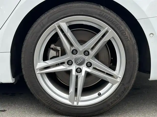 アウディ Ａ５ SB2．0TFSI Q スポーツ 福島県 2017(平29)年 3.5万km グレイシアホワイトメタリック Sラインパッケージ/ACC/レーンキープ/ブラインドスポット /マトリクスLEDヘッドライト/バーチャルコックピット/黒ハーフレザーシート/パワーシート/シートヒーター/純正ナビ/AppleCarPlay/360°カメラ/フルセグTV/電動リアゲート/オートホールド /コーナーセンサー /レインセンサー /ドライブセレクト /パドルシフト/純正18インチAW/取扱説明書/保証書/スペアキー