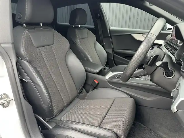 アウディ Ａ５ SB2．0TFSI Q スポーツ 福島県 2017(平29)年 3.5万km グレイシアホワイトメタリック Sラインパッケージ/ACC/レーンキープ/ブラインドスポット /マトリクスLEDヘッドライト/バーチャルコックピット/黒ハーフレザーシート/パワーシート/シートヒーター/純正ナビ/AppleCarPlay/360°カメラ/フルセグTV/電動リアゲート/オートホールド /コーナーセンサー /レインセンサー /ドライブセレクト /パドルシフト/純正18インチAW/取扱説明書/保証書/スペアキー