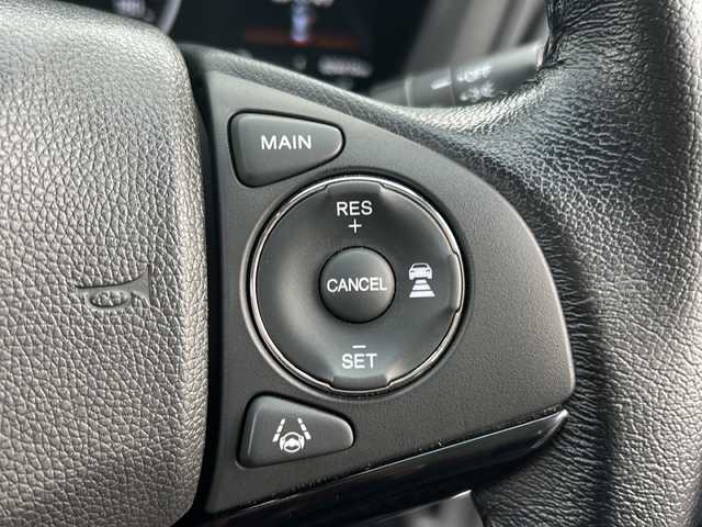 ホンダ ヴェゼル X ホンダセンシング 石川県 2016(平28)年 2.5万km ホワイトオーキッドパール 純正ディスプレイオーディオWX-171CP/【ＣＤ・Bluetooth・ワンセグＴＶ・HDMI】/バックカメラ/ビルトインETC/前方ドライブレコーダー/レーダークルーズコントロール/ホンダセンシング/スマートキー/プッシュスタート/モデューロ１６インチAW冬タイヤ/純正１６AW夏タイヤ積込み/LEDヘッドライト