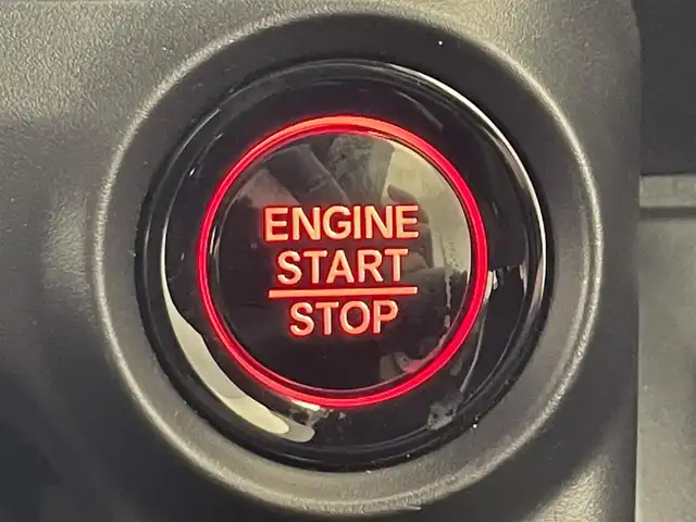 ホンダ Ｎ ＢＯＸ カスタム ターボ 滋賀県 2023(令5)年 0.5万km トワイライトミストブラックパール 禁煙車/純正９インチディスプレイオーディオ/・フルセグTV・Bluetooth・DVD・CD/全方位カメラ/ETC/前後ドラレコ/レーダークルコン/両側パワースライドドア/ハーフレザー/シートヒーター/ステアリングヒーター/ステアリングスイッチ/スマートキー/スペアキー/オートライト/LEDヘッドライト