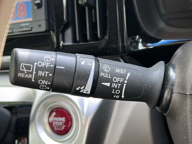 ホンダ Ｎ ＷＧＮ G SSパッケージ 京都府 2017(平29)年 2.9万km プレミアムホワイトパールⅡ 純正ナビ/ ・フルセグTV/BT Audio/CD/DVD/　・AM/FM/バックカメラ/ビルトインETC /ドライブレコーダー/プッシュスタート/横滑り防止装置/電格ミラー/シティーブレーキアクティブシステム/純正フロアマット/ドアバイザー/ステアリングスイッチ/スマートキースペアあり/保証書＆取説