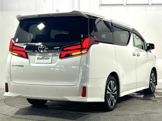 トヨタ アルファード S Cパッケージ 大阪府 2023(令5)年 1.8万km ホワイトパールクリスタルシャイン 純正ナビTV バックカメラ 三眼LED 黒革シート パワーシート/ヒーター/エアコン 電動リアゲート ハンドルヒーター 衝突軽減 レーダークルコン クリアランスソナー 100V電源 ドラレコ