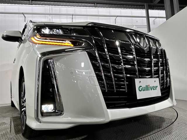トヨタ アルファード S Cパッケージ 大阪府 2023(令5)年 1.8万km ホワイトパールクリスタルシャイン 純正ナビTV バックカメラ 三眼LED 黒革シート パワーシート/ヒーター/エアコン 電動リアゲート ハンドルヒーター 衝突軽減 レーダークルコン クリアランスソナー 100V電源 ドラレコ