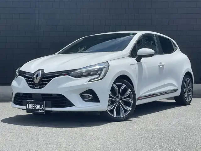 ルノー ルノー ルーテシア インテンス 静岡県 2021(令3)年 1.9万km ブラングラシエ 純正ディスプレイオーディオ/・スマートフォン用ミラーリング機能/・Bluetooth/・バックカメラ/ETC/アダプティブクルーズコントロール/歩行者・自転車検知機能付き衝突軽減ブレーキ/ブラインドスポットワーニング/パーキングアシスト/パドルシフト/ステアリングヒーター/LEDヘッドライト/・フロントフォグランプ/純正フロアマット/純正17インチアルミホイール