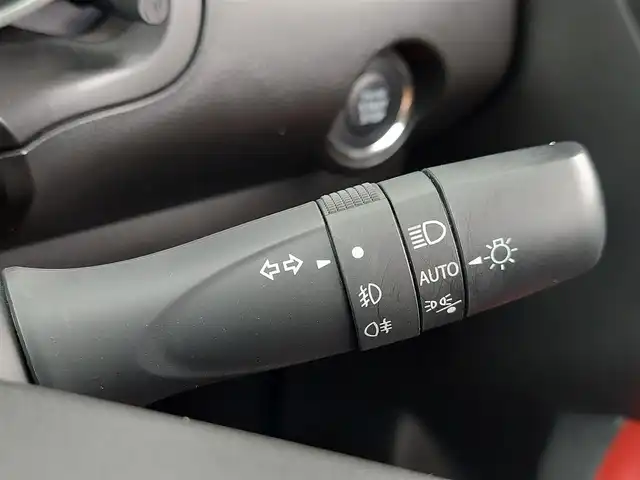 スズキ スイフト スポーツ 東京都 2023(令5)年 2.4万km ピュアホワイトP 純正8インチナビ/フルセグ/全方位モニター/ビルトインETC/ドライブレコーダー/衝突軽減ブレーキ/レーンキープアシスト/コーナーセンサー/ブラインドスポットモニター/レーダークルーズコントロール/スマートキー/純正17インチAW
