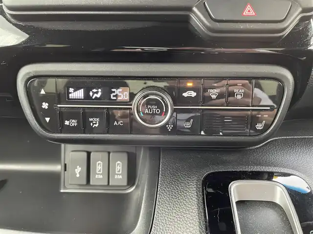 ホンダ Ｎ ＢＯＸ カスタム L 東京都 2021(令3)年 2万km クリスタルブラックパール 純正ナビ/　フルセグＴＶ/DVD/CD/Bluetooth/バックカメラ/両側パワースライドドア/衝突軽減ブレーキ/誤発進抑制/アダプティブクルーズコントロール/前後ドライブレコーダー/車線維持支援システム/LEDヘッドライト/フォグランプ/オートライト/オートハイビーム/純正14インチアルミホイール/シートヒーター/プッシュスタート/スマートキー/電動格納ミラー/ウインカーミラー/フロアマット/ドアバイザー/取扱説明書/スペアキー
