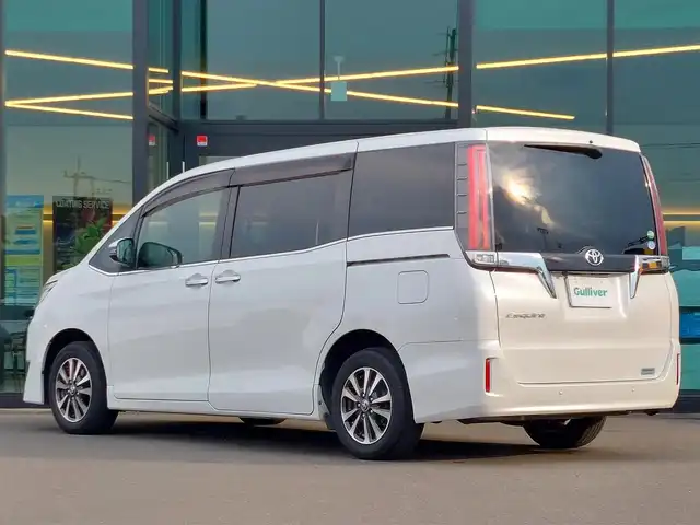 トヨタ エスクァイア Gi 東京都 2020(令2)年 3.2万km ホワイトパールクリスタルシャイン 純正ナビ/プッシュスタート/シートヒーター/ETC/トヨタセーフティセンス/コーナーセンター/純正ヒーター/両側パワースライドドア/純正フロアマット/オートライト/オートマティックハイビー/クルーズコントロール
