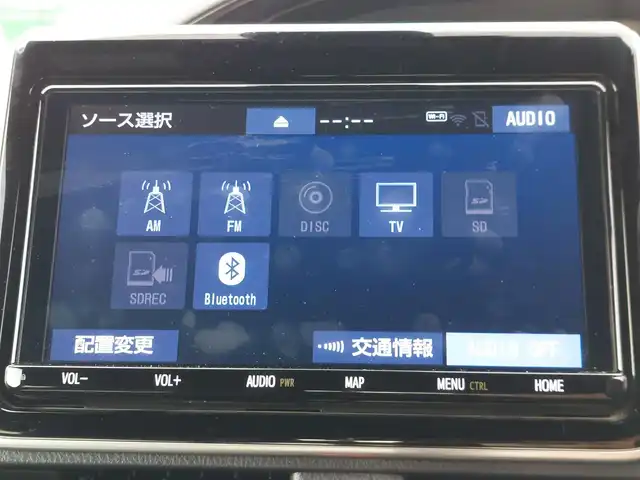 トヨタ エスクァイア Gi 東京都 2020(令2)年 3.2万km ホワイトパールクリスタルシャイン 純正ナビ/プッシュスタート/シートヒーター/ETC/トヨタセーフティセンス/コーナーセンター/純正ヒーター/両側パワースライドドア/純正フロアマット/オートライト/オートマティックハイビー/クルーズコントロール