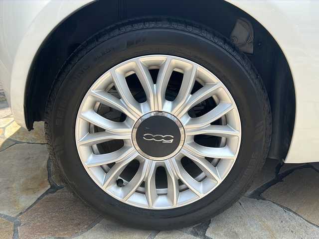 フィアット ５００ ペッレ 静岡県 2014(平26)年 4.6万km ビアンコ・ガーラ 主要装備/・純正オーディオ/（ＡＭ／ＦＭ／ＣＤ）/・マニュアルエアコン/・サイドカーテンエアバッグ/・１５インチ純正ＡＷ/・レザーシート/・純正フロアマット/・ハロゲンヘッドライト/・フォグランプ/・ステアリングスイッチ/・リモコンキー