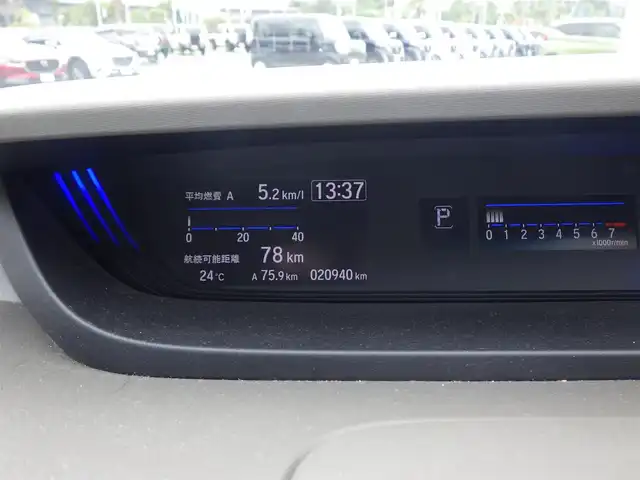 ホンダ フリード G ホンダセンシング 千葉県 2020(令2)年 2.1万km スーパープラチナグレーメタリック ホンダセンシング/・衝突軽減ブレーキ（CMBS）/・車線維持支援システム（LKAS）/・アダプティブクルーズコントロール（ACC）/・後方誤発進抑制機能/・誤発進抑制機能/両側パワースライドドア/純正メモリーナビ/ワンセグTV/【DVD/CD再生機能　Bluetooth接続】/バックカメラ/ドライブレコーダー/ETC/ウインカーミラー/リアコーナーセンサー/HIDヘッドライト/スマートキー