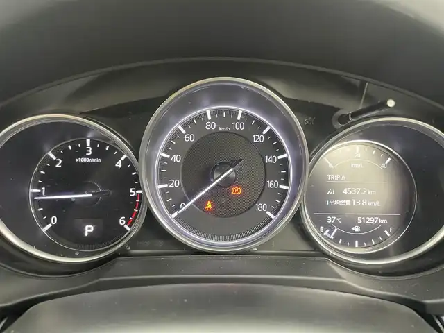マツダ ＣＸ－８ XD プロアクティブ 岡山県 2018(平30)年 5.2万km マシーングレープレミアムM 純正8インチナビ　/・FM/AM/Bluetooth/フルセグ/CD/DVD/バックカメラ　/ＡＬＰＩＮＥ１０インチフリップダウンモニター　/パワーバックドア　/セーフティ/・スマートシティブレーキサポート/・レーンキープアシスト/・ブラインドスポットモニター/・マツダレーダークルーズコントロール　/・リアパーキングセンサー　/ＥＴＣ　/前後ドラレコ　/パワーシート/・シートメモリー/シートヒーター/ステアリングヒーター/ＬＥＤヘッドライト　