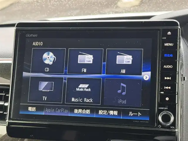 ホンダ Ｎ ＢＯＸ カスタムG スロープLホンダS 三重県 2019(平31)年 4.9万km プラチナホワイトパール ワンオーナー/車いす専用装備/・スーパーフレックススロープ/・電動ウインチ/・車いす乗車員用手すり/純正8インチナビ【VXU-195NBi】/・地デジTV/CD/DVD/Bluetooth/Apple CarPlay/バックカメラ/ホンダセンシング /・衝突軽減ブレーキ/・誤発進抑制機能/・後方誤発進抑制機能/・歩行者故障低減ステアリング/・先行車発進お知らせ機能/・アクティブクルーズコントロール/・車線維持支援システム/・オートハイビーム/・標識認識能/・路外逸脱抑制機能/片側パワースライドドア /ビルトインETC/純正14インチアルミホイール/LEDヘッドライト/オートライト/スマートキー×2/取説/保証書