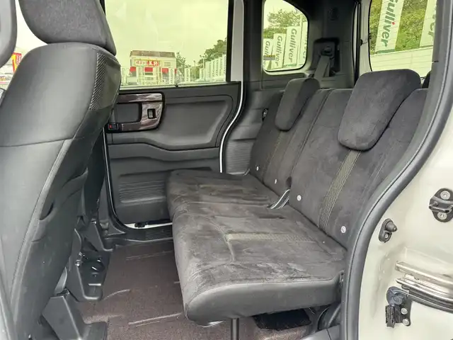 ホンダ Ｎ ＢＯＸ カスタムG スロープLホンダS 三重県 2019(平31)年 4.9万km プラチナホワイトパール ワンオーナー/車いす専用装備/・スーパーフレックススロープ/・電動ウインチ/・車いす乗車員用手すり/純正8インチナビ【VXU-195NBi】/・地デジTV/CD/DVD/Bluetooth/Apple CarPlay/バックカメラ/ホンダセンシング /・衝突軽減ブレーキ/・誤発進抑制機能/・後方誤発進抑制機能/・歩行者故障低減ステアリング/・先行車発進お知らせ機能/・アクティブクルーズコントロール/・車線維持支援システム/・オートハイビーム/・標識認識能/・路外逸脱抑制機能/片側パワースライドドア /ビルトインETC/純正14インチアルミホイール/LEDヘッドライト/オートライト/スマートキー×2/取説/保証書