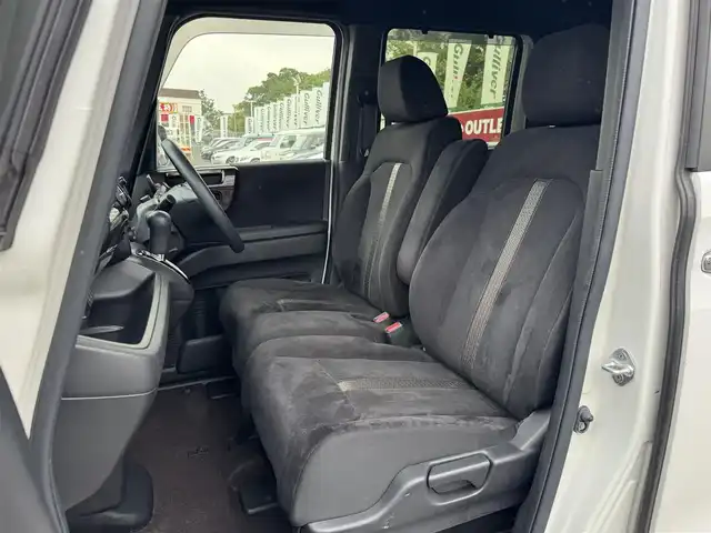 ホンダ Ｎ ＢＯＸ カスタムG スロープLホンダS 三重県 2019(平31)年 4.9万km プラチナホワイトパール ワンオーナー/車いす専用装備/・スーパーフレックススロープ/・電動ウインチ/・車いす乗車員用手すり/純正8インチナビ【VXU-195NBi】/・地デジTV/CD/DVD/Bluetooth/Apple CarPlay/バックカメラ/ホンダセンシング /・衝突軽減ブレーキ/・誤発進抑制機能/・後方誤発進抑制機能/・歩行者故障低減ステアリング/・先行車発進お知らせ機能/・アクティブクルーズコントロール/・車線維持支援システム/・オートハイビーム/・標識認識能/・路外逸脱抑制機能/片側パワースライドドア /ビルトインETC/純正14インチアルミホイール/LEDヘッドライト/オートライト/スマートキー×2/取説/保証書