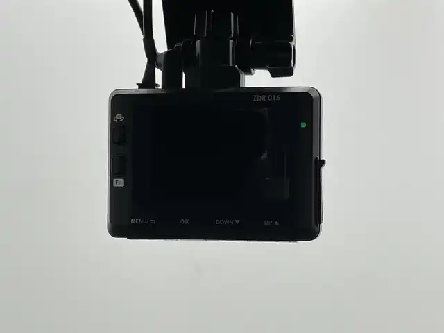 スズキ スペーシア カスタム HYBRID XS 岡山県 2020(令2)年 5.6万km ピュアホワイトP ８インチナビ/【Bluetooth/フルセグTV/CD/DVD】/型番：AVIC-RLS901II/全方位カメラ/両側パワースライドドア/ドライブレコーダー（前後）/運転席シートヒーター/追従型クルーズコントロール/オートハイビーム/LEDヘッドライト/ビルトインETC/衝突軽減ブレーキシステム
