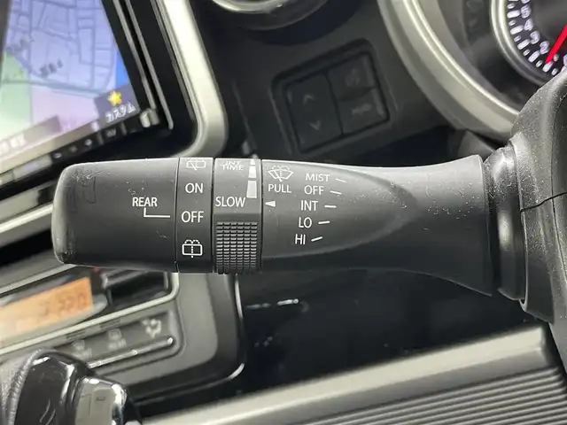 スズキ スペーシア カスタム HYBRID XS 岡山県 2020(令2)年 5.6万km ピュアホワイトP ８インチナビ/【Bluetooth/フルセグTV/CD/DVD】/型番：AVIC-RLS901II/全方位カメラ/両側パワースライドドア/ドライブレコーダー（前後）/運転席シートヒーター/追従型クルーズコントロール/オートハイビーム/LEDヘッドライト/ビルトインETC/衝突軽減ブレーキシステム