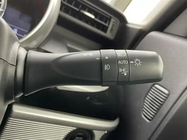 スズキ スペーシア カスタム HYBRID XS 岡山県 2020(令2)年 5.6万km ピュアホワイトP ８インチナビ/【Bluetooth/フルセグTV/CD/DVD】/型番：AVIC-RLS901II/全方位カメラ/両側パワースライドドア/ドライブレコーダー（前後）/運転席シートヒーター/追従型クルーズコントロール/オートハイビーム/LEDヘッドライト/ビルトインETC/衝突軽減ブレーキシステム
