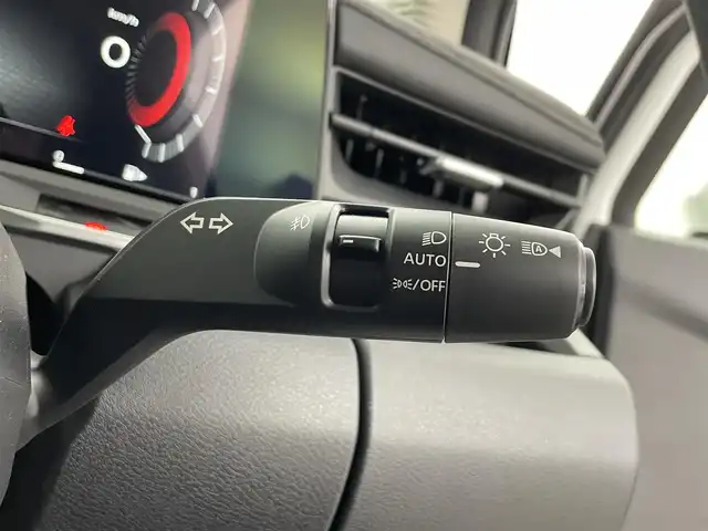 日産 オーラ G 埼玉県 2024(令6)年 0.2万km ピュアホワイトパール ＢＯＳＥスピーカー　純正９型ナビ　プロパイロット　ＢＳＭ　全方位カメラ　ＥＴＣ　ドライブレコーダー　スマートインナーミラー　フルセグＴＶ　追従走行　ＬＥＤ　ハーフレザーシート　パワーシート