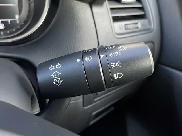 マツダ ＣＸ－５ XD Lパッケージ 岩手県 2013(平25)年 6.1万km クリスタルホワイトパールマイカ 衝突軽減　ＢＯＳＥサウンド　純正ナビ　バックＣ　ブラインドスポットモニター　Ｂｌｕｅｔｏｏｔｈ　電動黒レザーシート　クルーズコントロール　シートヒーター　ＥＴＣ　オートＨＩＤヘッドライト　フォグランプ