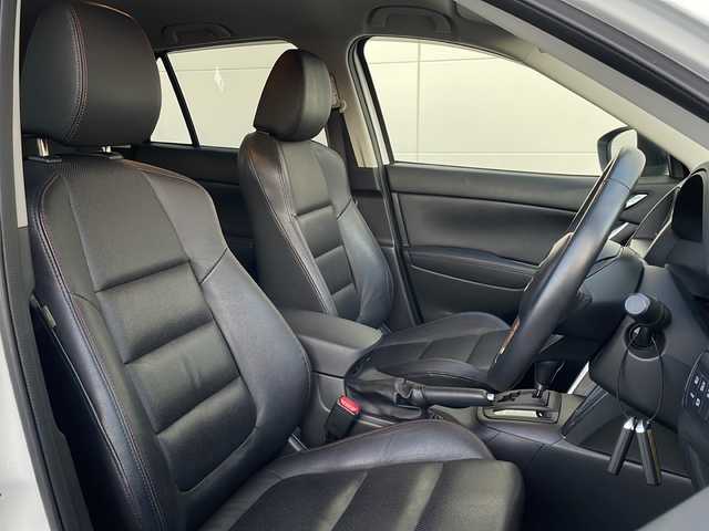 マツダ ＣＸ－５ XD Lパッケージ 岩手県 2013(平25)年 6.1万km クリスタルホワイトパールマイカ 衝突軽減　ＢＯＳＥサウンド　純正ナビ　バックＣ　ブラインドスポットモニター　Ｂｌｕｅｔｏｏｔｈ　電動黒レザーシート　クルーズコントロール　シートヒーター　ＥＴＣ　オートＨＩＤヘッドライト　フォグランプ