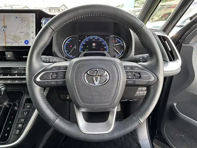 トヨタ ヴォクシー ハイブリッド S－Z 愛知県 2023(令5)年 4.2万km アティチュードブラックマイカ コネクテッドナビ９インチ/純正リアモニター１４インチ/ＤＴＶ/ＢＴ/ＣＤ／ＤＶＤ/ＥＴＣ/両側パワースライドドア/パワーバックドア/純正フロアマット/ドアバイザー/モデリスタエアロＦ・Ｓ・Ｒ/オットマン/ブラインドスポットモニター/レーダークルーズコントロール/衝突軽減ブレーキ/ＡＣ１００Ｖ/ステアリングスイッチ/ハーフレザー