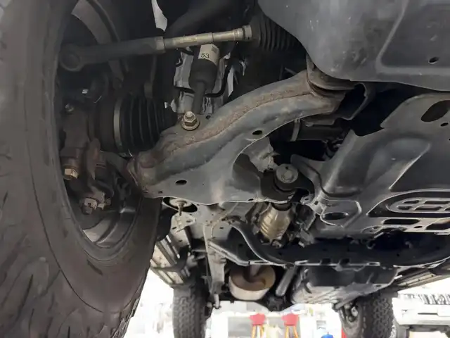 トヨタ ランドクルーザー プラド TX Lパッケージ 三重県 2020(令2)年 2万km ホワイトパールクリスタルシャイン ガソリン/パートタイム4WD/MTモード付フロア6AT/カロッツェリア 9インチ『楽ナビ』 AVIC-RQ902/（CD/DVD/MSV/SD/FM/AM/TV/Bluetooth/iPod/USB/HDMI/AUX）/バックカメラ/ビルトイン ETC/Toyota Safety Sense/・プリクラッシュセーフティ［PCS］/・レーンディパーチャーアラート［LDA］/・レーダークルコン/・オートハイビーム［AHB］/装備/・【OP】電動ムーンルーフ/・【OP】ルーフレール（ブラック）/・【OP】寒冷地仕様/・本革シート（ブラック）/・シートヒーター/ベンチレーション（D/N）/・パワーシート（D8way&ランバーサポート/N4way）/・オートライト/・LED ヘッドランプ＆フロント・リヤフォグランプ/・自動防眩インナーミラー/・雨滴感応式フロントワイパー/・17inAW＆BFグッドリッチ レタリングタイヤ/・プッシュスタート/・スマートキーx2/・保/取/ナビ取/など
