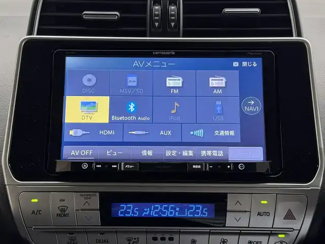 トヨタ ランドクルーザー プラド TX Lパッケージ 三重県 2020(令2)年 2万km ホワイトパールクリスタルシャイン ガソリン/パートタイム4WD/MTモード付フロア6AT/カロッツェリア 9インチ『楽ナビ』 AVIC-RQ902/（CD/DVD/MSV/SD/FM/AM/TV/Bluetooth/iPod/USB/HDMI/AUX）/バックカメラ/ビルトイン ETC/Toyota Safety Sense/・プリクラッシュセーフティ［PCS］/・レーンディパーチャーアラート［LDA］/・レーダークルコン/・オートハイビーム［AHB］/装備/・【OP】電動ムーンルーフ/・【OP】ルーフレール（ブラック）/・【OP】寒冷地仕様/・本革シート（ブラック）/・シートヒーター/ベンチレーション（D/N）/・パワーシート（D8way&ランバーサポート/N4way）/・オートライト/・LED ヘッドランプ＆フロント・リヤフォグランプ/・自動防眩インナーミラー/・雨滴感応式フロントワイパー/・17inAW＆BFグッドリッチ レタリングタイヤ/・プッシュスタート/・スマートキーx2/・保/取/ナビ取/など
