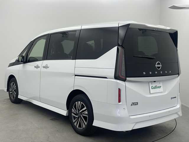 日産 セレナ e－パワー ハイウェイスター V 大阪府 2025(令7)年 0.1千km プリズムホワイト 登録済未使用車/純正12.3インチディスプレイオーディオ/【BT/フルセグTV/ナビ/USB/HDMI]/アラウンドビューモニター/デジタルインナーミラー/ETC2.0/ドライブレコーダー/ワイヤレス充電器/両側パワースライドドア/プロパイロット/衝突被害軽減システム/ブラインドスポットモニター/コーナーセンサー前後/オートライト/AUTOHOLD/純正16インチAW