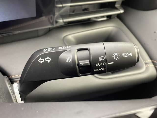 日産 セレナ e－パワー ハイウェイスター V 大阪府 2025(令7)年 0.1千km プリズムホワイト 登録済未使用車/純正12.3インチディスプレイオーディオ/【BT/フルセグTV/ナビ/USB/HDMI]/アラウンドビューモニター/デジタルインナーミラー/ETC2.0/ドライブレコーダー/ワイヤレス充電器/両側パワースライドドア/プロパイロット/衝突被害軽減システム/ブラインドスポットモニター/コーナーセンサー前後/オートライト/AUTOHOLD/純正16インチAW