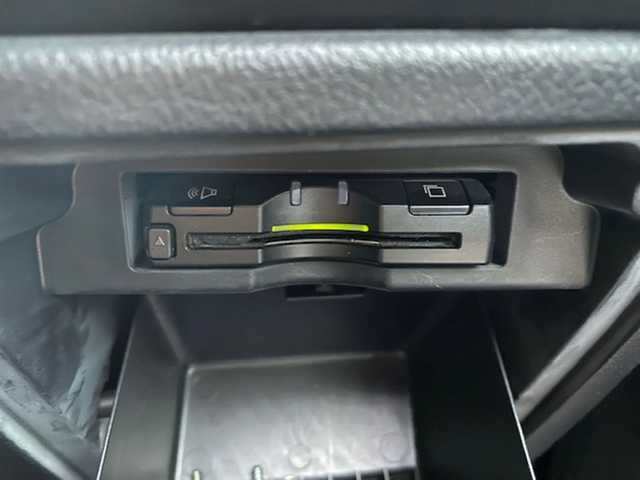 トヨタ ヴォクシー ZS 煌Ⅱ 兵庫県 2011(平23)年 10.9万km ブラック 社外ナビ/・フルセグTV（CD/DVD/HDD/Bluetooth/ラジオ）/バックモニター/オーディオトリップ/パドルシフト/ウォークスルー/システムコンソール（COOL/HOT)/フリップダウンモニター/両側スライドドア/純正マット/ETC