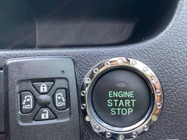 トヨタ ヴォクシー ZS 煌Ⅱ 兵庫県 2011(平23)年 10.9万km ブラック 社外ナビ/・フルセグTV（CD/DVD/HDD/Bluetooth/ラジオ）/バックモニター/オーディオトリップ/パドルシフト/ウォークスルー/システムコンソール（COOL/HOT)/フリップダウンモニター/両側スライドドア/純正マット/ETC