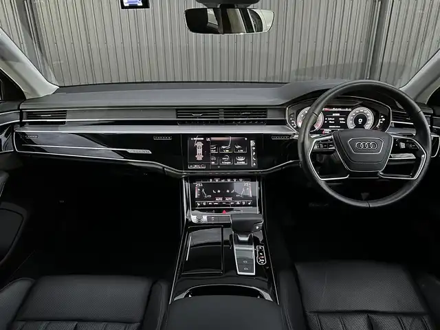 アウディ Ａ８ 60TFSIクワトロ 福島県 2019(令1)年 3.2万km ミトスブラックメタリック サンルーフ/Bang & Olufsen/エアサス/ACC/レーンキープ/ブラインドスポット/ヘッドアップディスプレイ/黒革シート/全席パワーシート/全席シートヒーター/前席ベンチレーション/純正ナビ/フルセグTV/360°カメラ/AppleCarPlay/LEDヘッドライト/ETC/前後ドライブレコーダー/コーナーセンサー/電動チルトステア/パワートランク/フットオープナー/パドルシフト/オートホールド/ソフトクローズドア/純正20インチAW/取扱説明書/保証書/スペアキー
