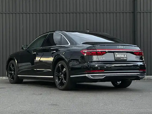アウディ Ａ８ 60TFSIクワトロ 福島県 2019(令1)年 3.2万km ミトスブラックメタリック サンルーフ/Bang & Olufsen/エアサス/ACC/レーンキープ/ブラインドスポット/ヘッドアップディスプレイ/黒革シート/全席パワーシート/全席シートヒーター/前席ベンチレーション/純正ナビ/フルセグTV/360°カメラ/AppleCarPlay/LEDヘッドライト/ETC/前後ドライブレコーダー/コーナーセンサー/電動チルトステア/パワートランク/フットオープナー/パドルシフト/オートホールド/ソフトクローズドア/純正20インチAW/取扱説明書/保証書/スペアキー