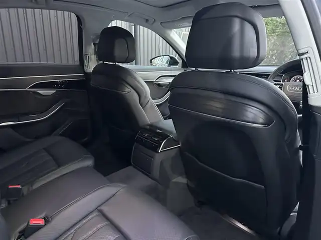 アウディ Ａ８ 60TFSIクワトロ 福島県 2019(令1)年 3.2万km ミトスブラックメタリック サンルーフ/Bang & Olufsen/エアサス/ACC/レーンキープ/ブラインドスポット/ヘッドアップディスプレイ/黒革シート/全席パワーシート/全席シートヒーター/前席ベンチレーション/純正ナビ/フルセグTV/360°カメラ/AppleCarPlay/LEDヘッドライト/ETC/前後ドライブレコーダー/コーナーセンサー/電動チルトステア/パワートランク/フットオープナー/パドルシフト/オートホールド/ソフトクローズドア/純正20インチAW/取扱説明書/保証書/スペアキー