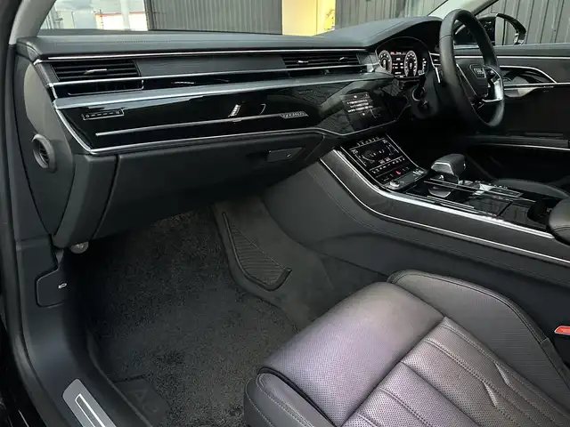 アウディ Ａ８ 60TFSIクワトロ 福島県 2019(令1)年 3.2万km ミトスブラックメタリック サンルーフ/Bang & Olufsen/エアサス/ACC/レーンキープ/ブラインドスポット/ヘッドアップディスプレイ/黒革シート/全席パワーシート/全席シートヒーター/前席ベンチレーション/純正ナビ/フルセグTV/360°カメラ/AppleCarPlay/LEDヘッドライト/ETC/前後ドライブレコーダー/コーナーセンサー/電動チルトステア/パワートランク/フットオープナー/パドルシフト/オートホールド/ソフトクローズドア/純正20インチAW/取扱説明書/保証書/スペアキー