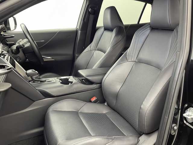 トヨタ ハリアー ハイブリッド Z レザーパッケージ 大阪府 2023(令5)年 2.9万km プレシャスブラックパール 純正12.3インチディスプレイオーディオ（ナビ有）/・TV/ブルートゥース/Miracast/アラウンドビューモニター/Toyota Safety Sense/・プリクラッシュセーフティ/・レーントレーシングアシスト/・レーダークルーズコントロール（全車速追従機能付き）/・ロードサインアシスト/・アダプティブハイビームシステム/オートマチックハイビーム/・パーキングサポートブレーキ（前後方静止物）/・デジタルインナーミラー（前後方録画機能付き）/・ブラインドスポットモニター/JBLプレミアムサウンド/ヘッドアップディスプレイ/パワーバックドア/レザーシート/・シートヒーター/シートベンチレーション（前席）/・メモリーシート（前席）/ステアリングヒーター/純正LEDヘッドライト/純正１９インチAW/ETC2.0