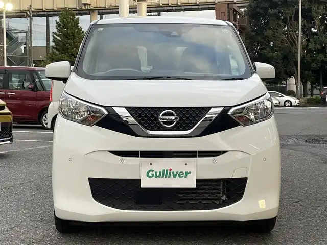 日産 デイズ B 千葉県 2021(令3)年 2.5万km ホワイト 社外ナビ【フルセグ、BT、SD、USB、CD】/前後コーナーセンサー/アイドリングストップ/ETC/USB充電/バックカメラ/オートライト/ステアリングスイッチ/純正フロアマット/純正ホイールキャップ/保証書/取説