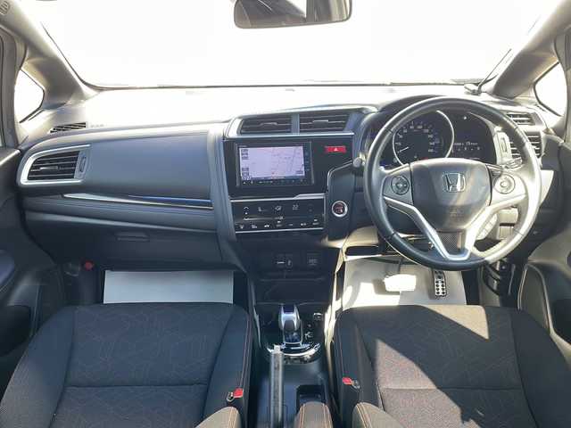 ホンダ フィット ハイブリット Sパッケージ 山形県 2014(平26)年 2.3万km プレミアムホワイトパール ワンオーナー/4WD/純正ナビ/（フルセグ/DVD/CD/BT/USB/HDMI）/シティブレーキアクティブシステム/横滑り防止/バックカメラ/クルーズコントロール/アイドリングストップ/コーナーセンサー/LEDヘッドライト/フォグランプ/ステアリングリモコン/エンジンスターター/プッシュスタート/冬タイヤ純正AW車載